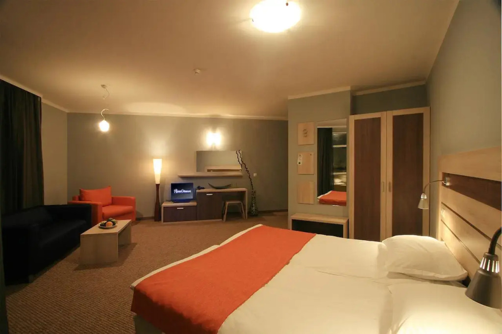 Blue Orange Beach Resort