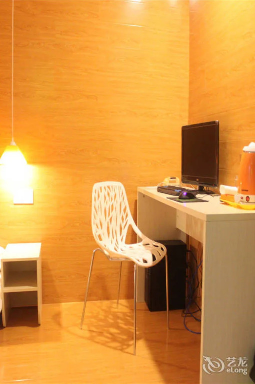 Xinyang Times Inn