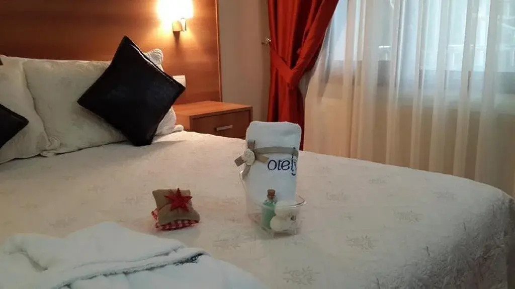 Yener Hotel
