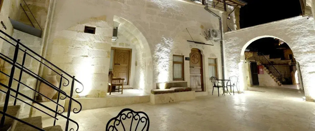 Arkeles Suites