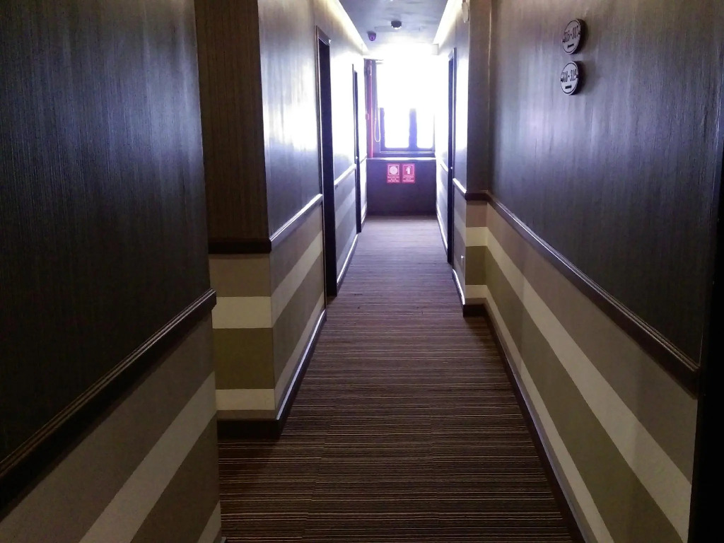 Chariton Hotel Nusa Bestari
