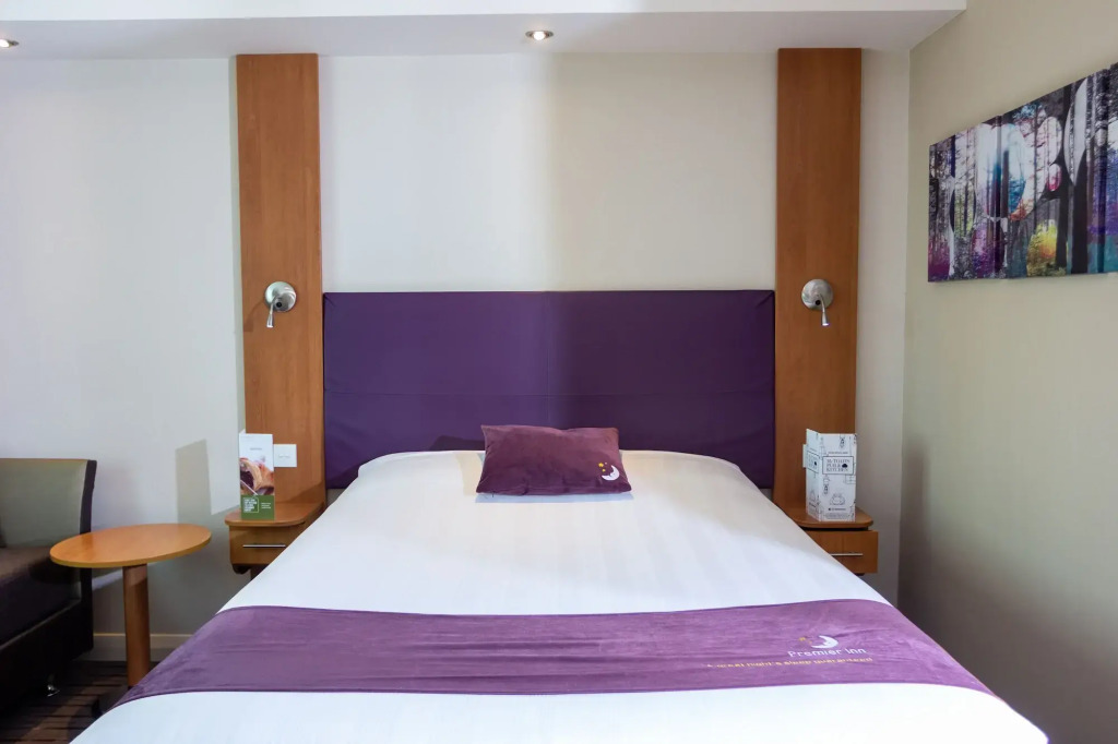 Premier Inn Dubai Investments Park - An Emirates Group Company