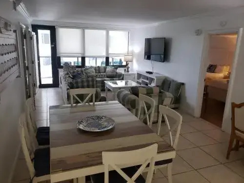 Private 2/2 Beachfront Jr Ste Condo