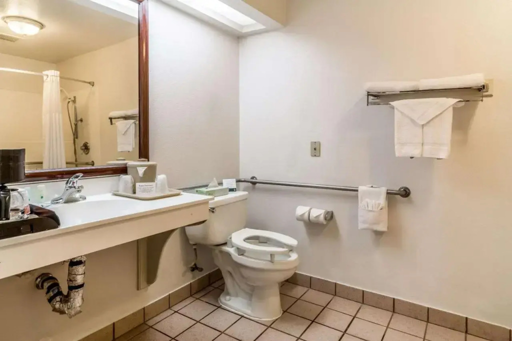 Super 8 Motel - Fresno/North CA