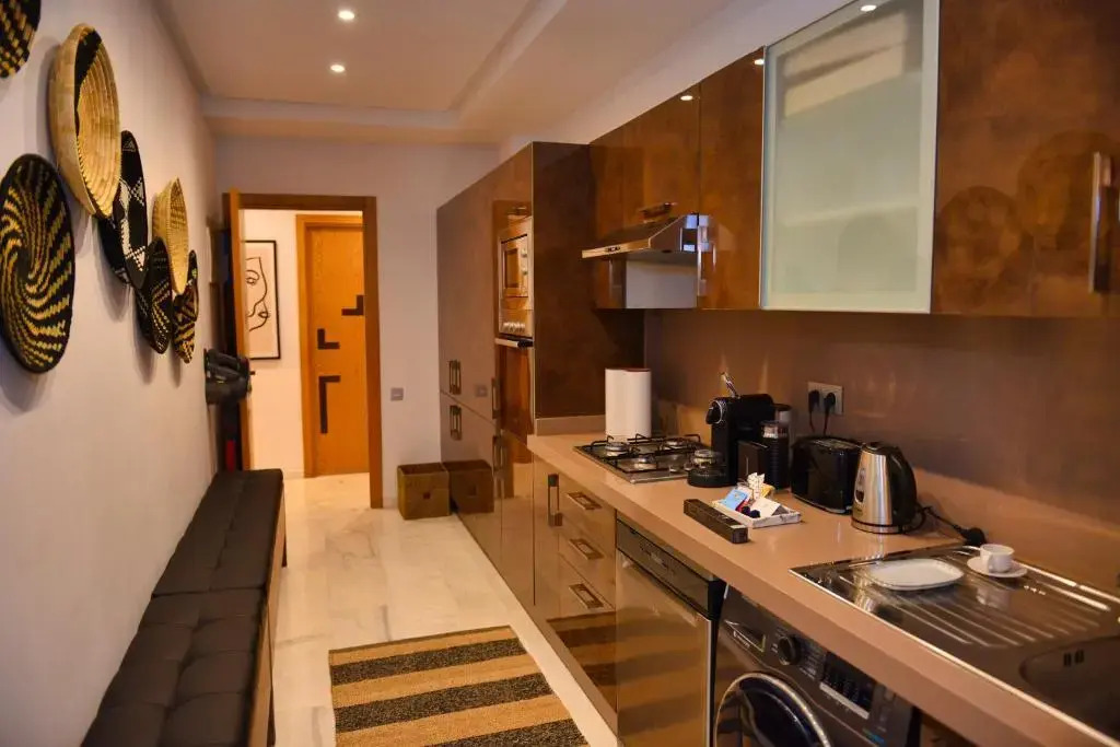 Appartement de prestige climatisé à l'hivernage 400m de la Gare