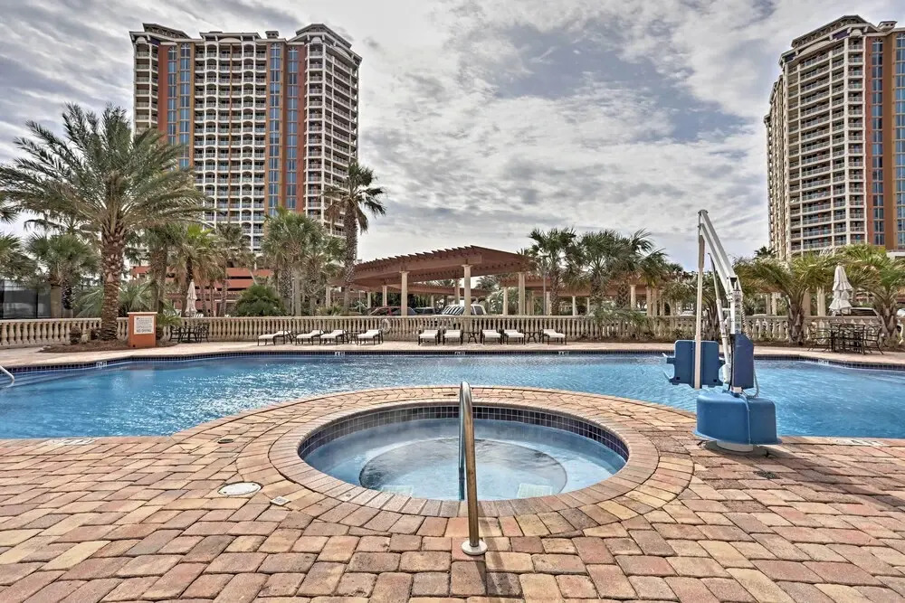 Pensacola Beach Retreat w/ Direct Beach Access!
