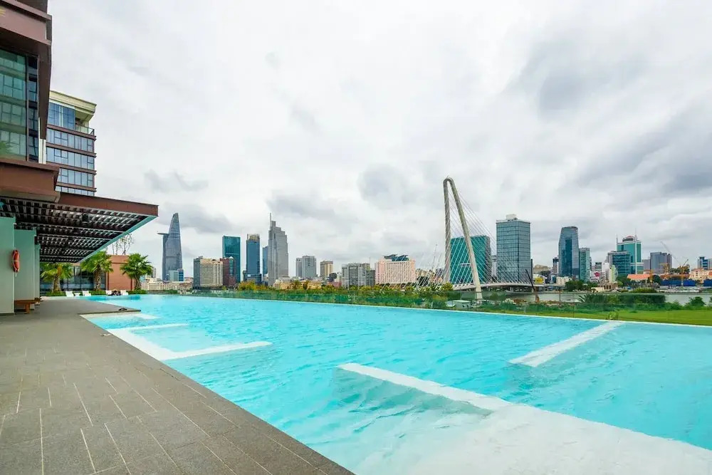 Bluesky Metropole Galleria Luxury