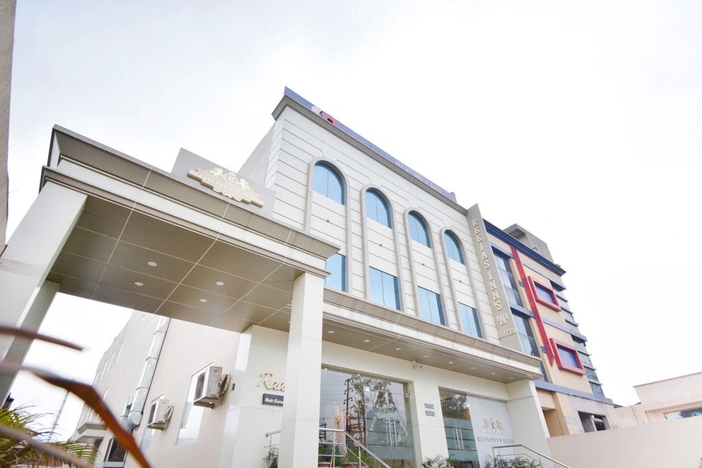 HOTEL O NEW AARKAY INN & SUITES