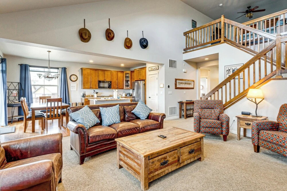 Granby Home w/ Hot Tub + Ski, Golf & Pool Access