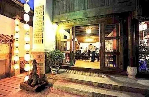 Lijiang Darling Harbour Inn