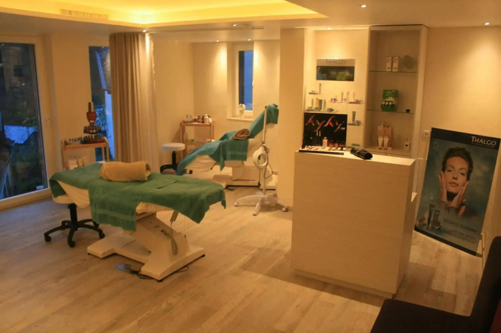 Logis Gourmet & Relax Wellness Hotel De La Sure