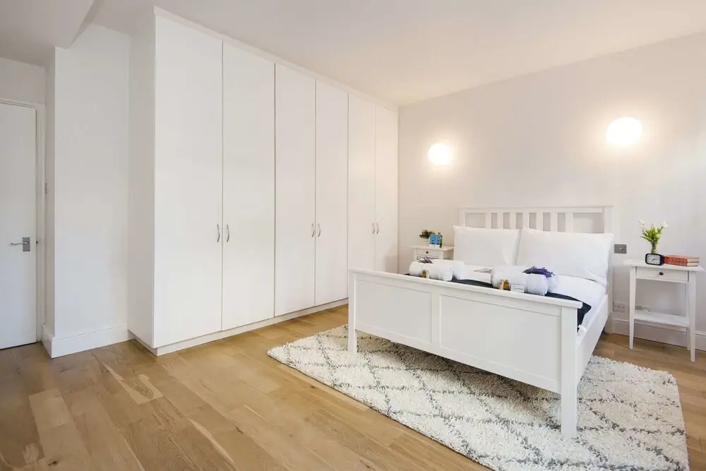 The Spacious Prince of Wales Apartment - CVO