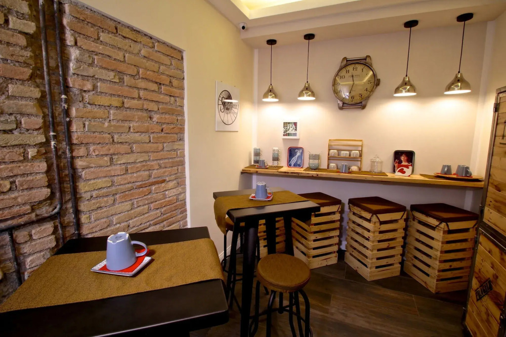 Spagna Secret Rooms