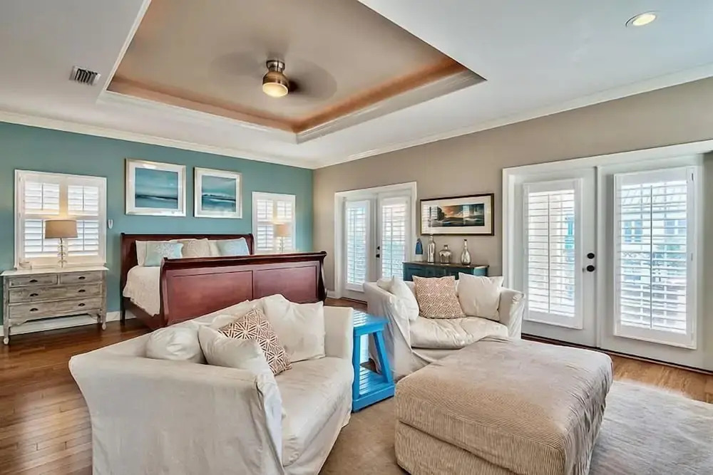 Ocean Escape 4 Bedroom Holiday Home by Five Star Properties