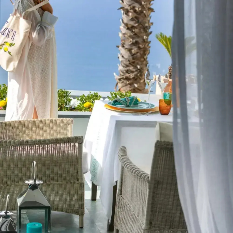 JJ Capri in Capri With 2 Bedrooms and 2 Bathrooms