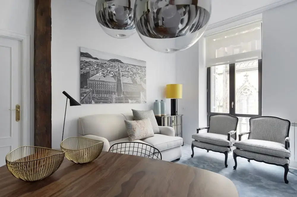 Easo Garden Apartment by FeelFree Rentals
