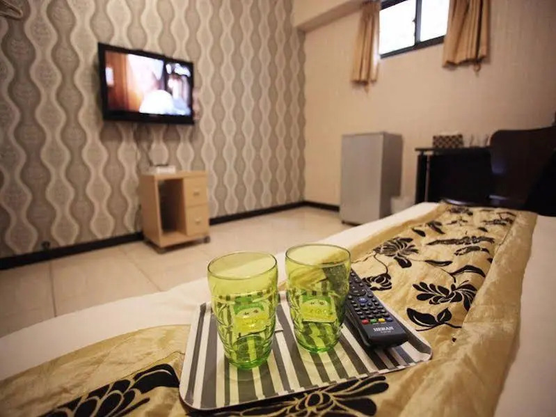 Q Modern Service Apartment