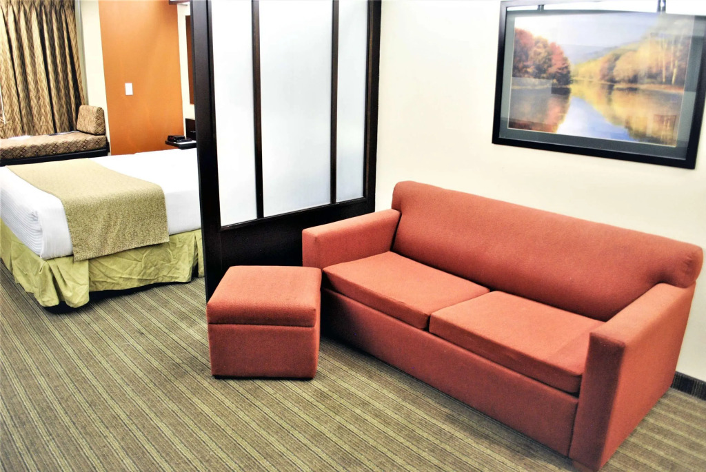 Microtel Inn and Suites by Wyndham Toluca