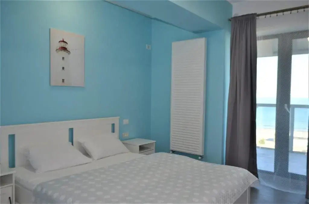 Mamaia Beach LuxyMar 1 Apartment
