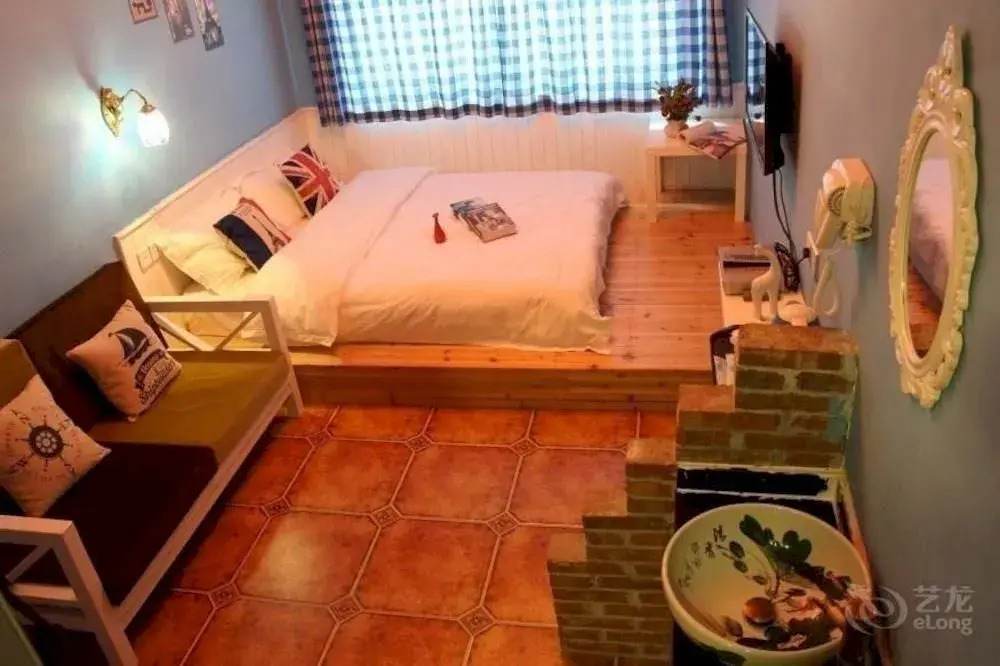 Yangshuo Guanjinglou Hotel