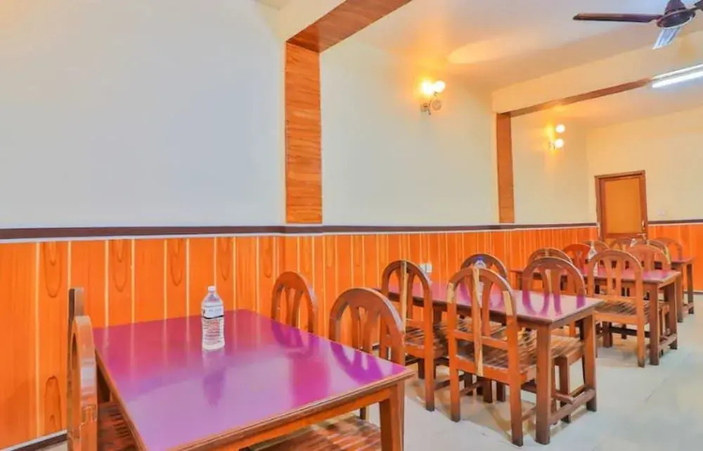 Oyo 664 Hotel Lake Top