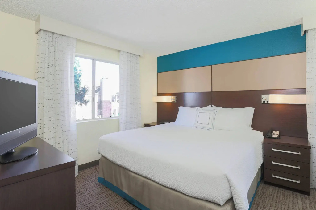 Residence Inn by Marriott Bakersfield West