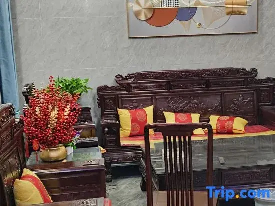 Yichun Fengjing Inn