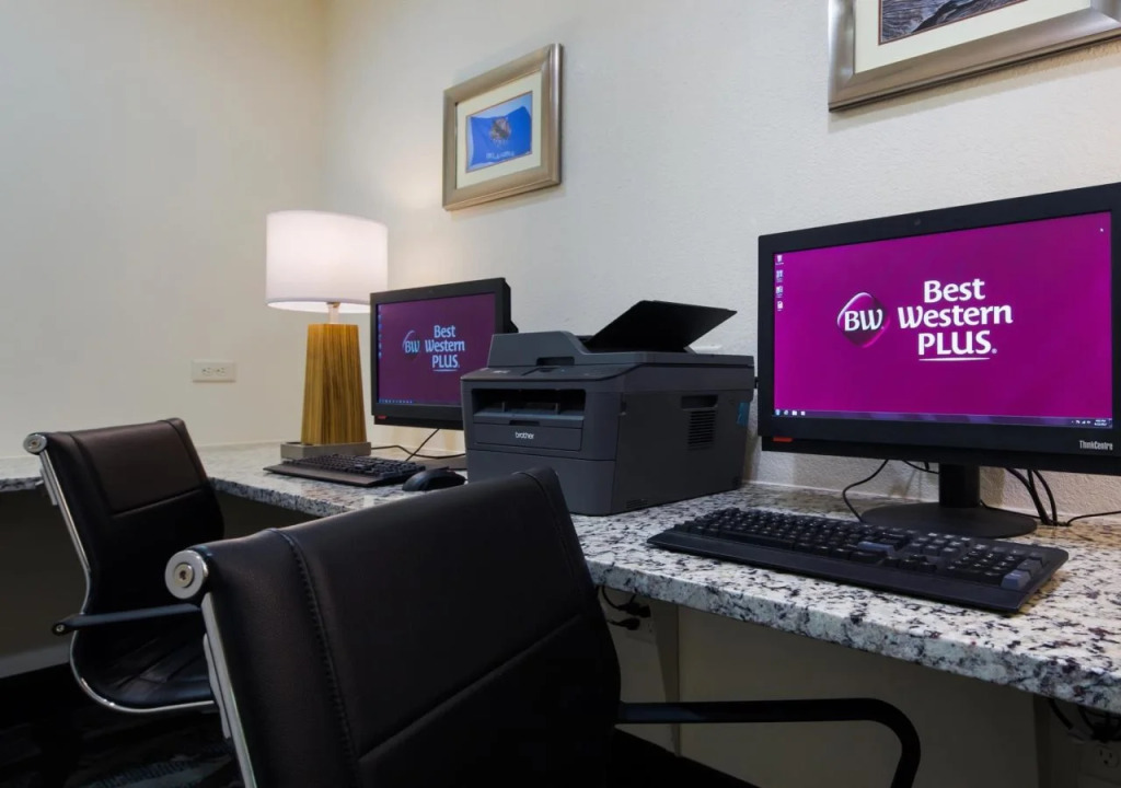Best Western Plus/Executive Residency Elk City