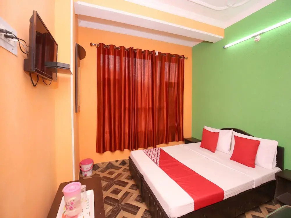 OYO 13061 Home Peaceful 2BHK Bharari