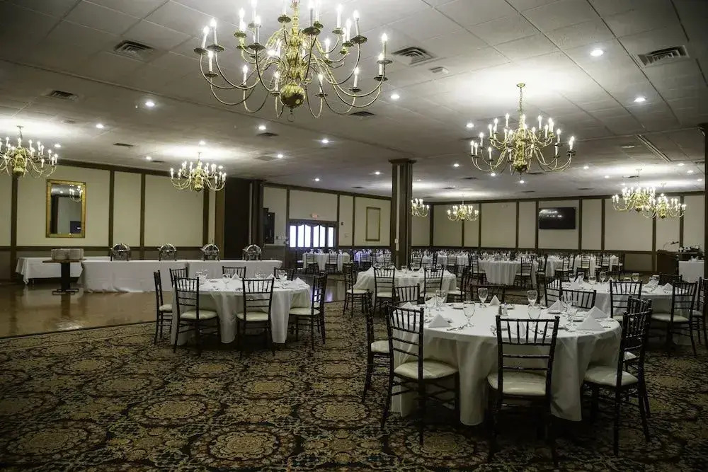 The Stables Inn & Suites