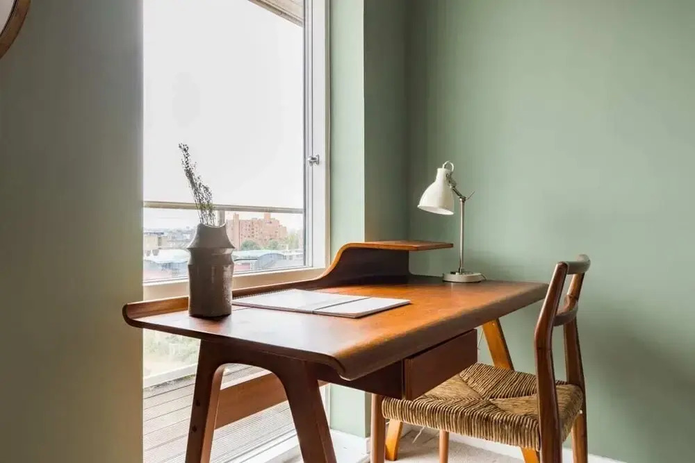 The Limehouse Classic - Endearing 2BDR Flat with Balcony