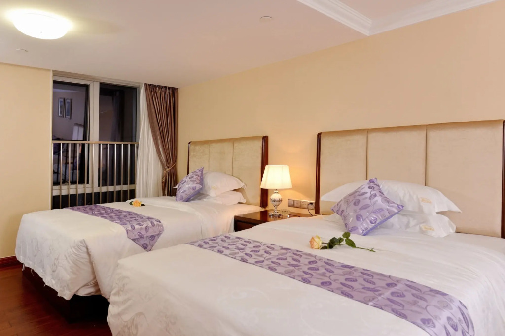 YOYO International Apartment