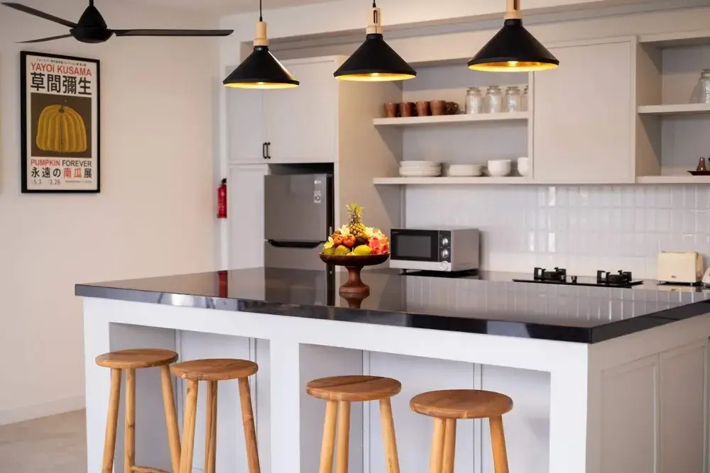 4BR Luxury Modern Contemporary Villa in Canggu