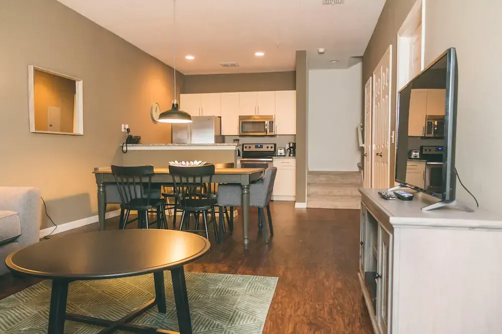 July Special Close to Disney WL 3 bed ID: 240128
