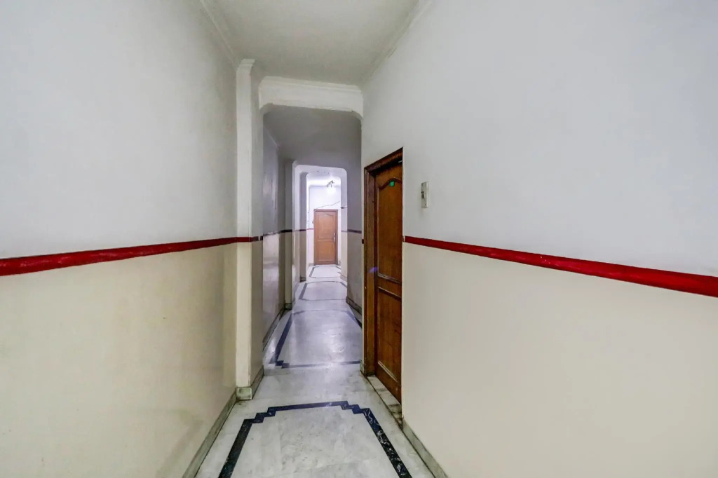 OYO 78270 Santi Inn