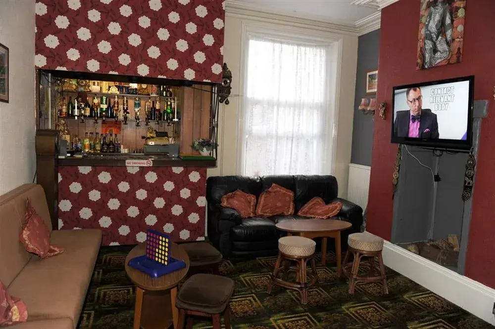 Maydene Hotel