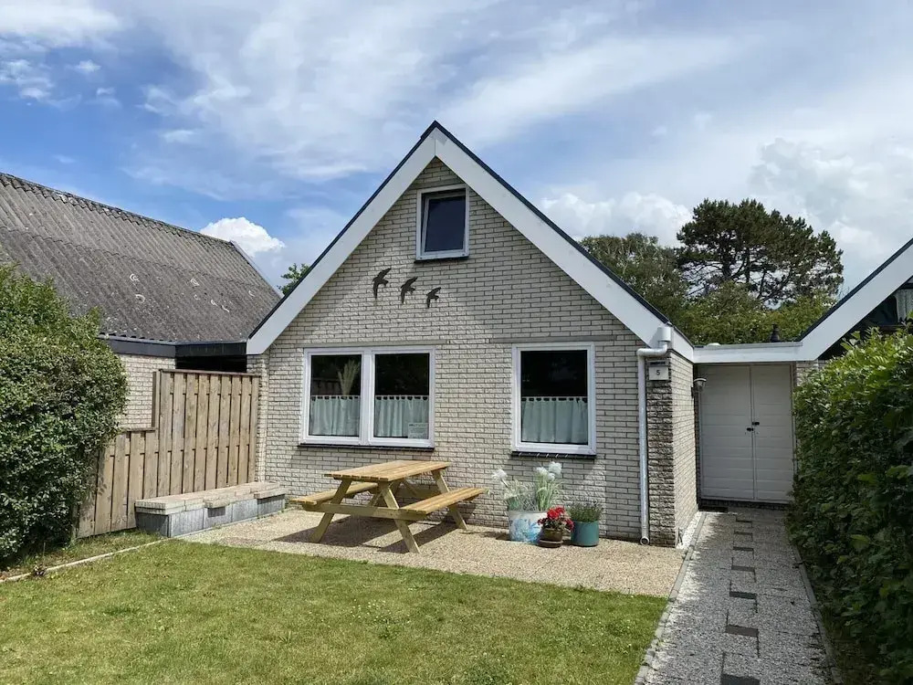 Relaxing Holiday Home Near Beach