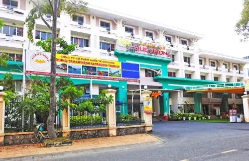 Que Huong Hotel