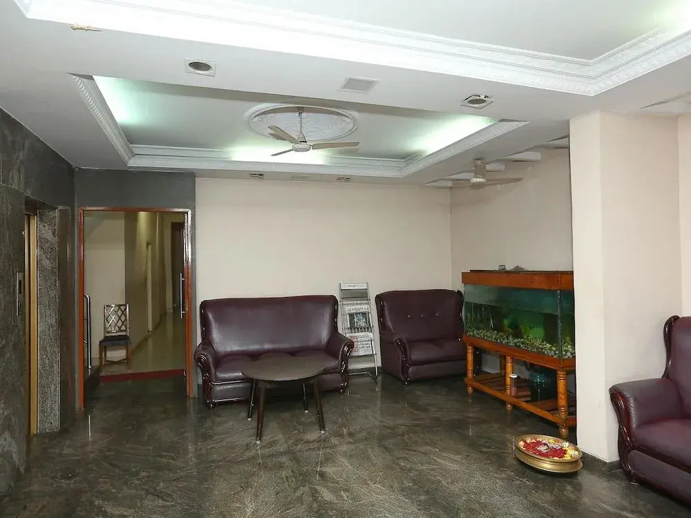 SPOT ON 6856 Eshi Guest House