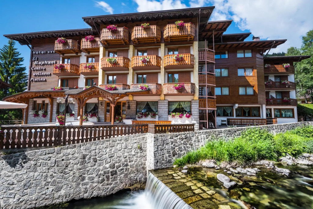 Hotel St. Raphael