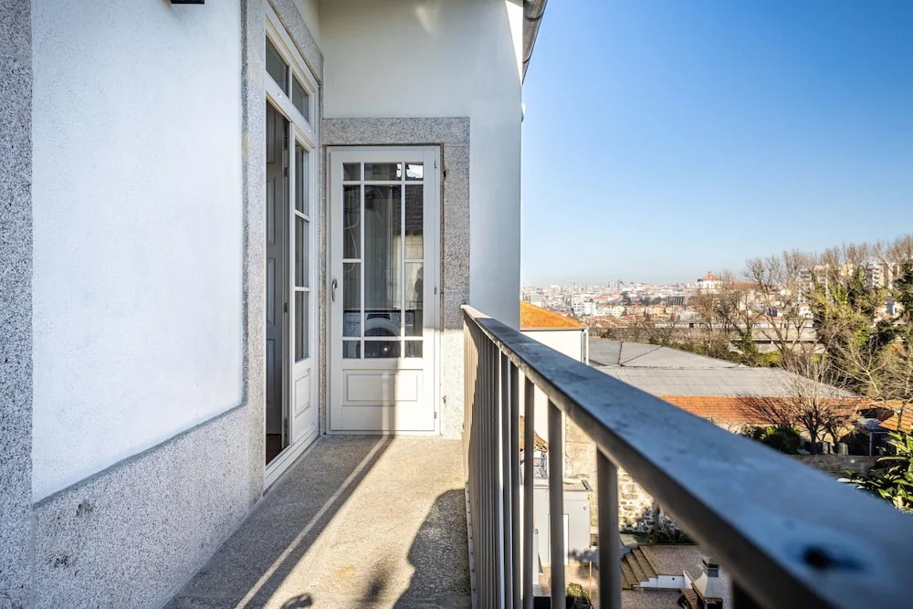 Gaia22 · Gaia's Deluxe Apartment 3 BD Stunning Views