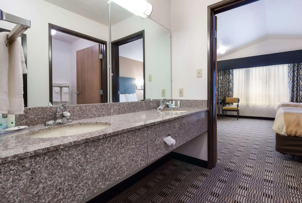 Quality Inn & Suites