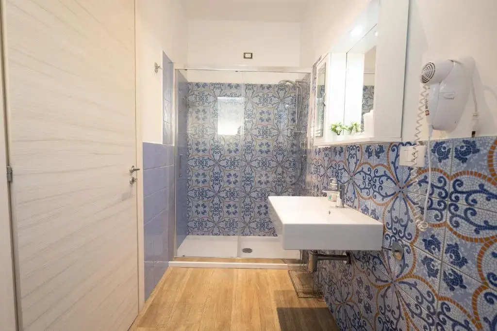 Asterias Residence - Rooms & SPA