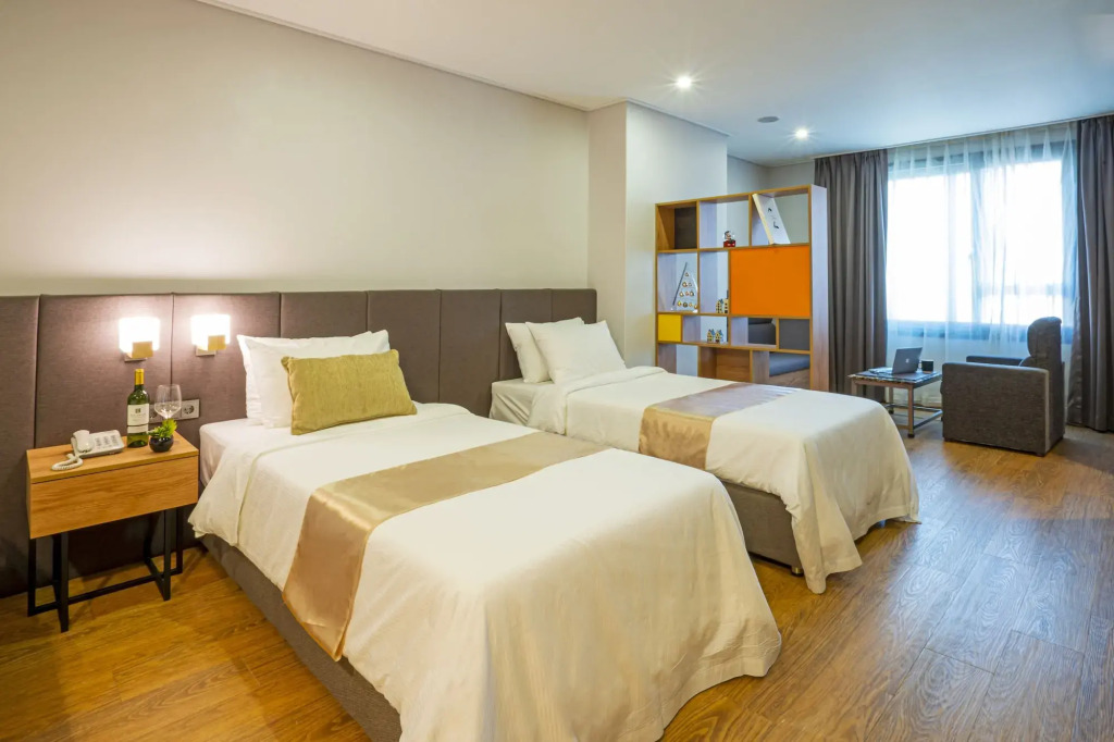 Embledon Hotel