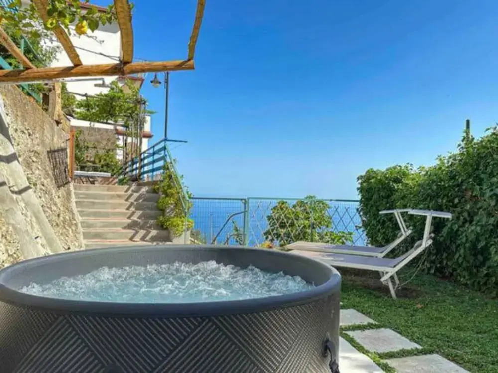 VILLA DEL MORO