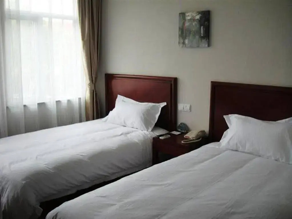 GreenTree Inn ShangHai BeiWaiTan NingGuo Road Station Hotel
