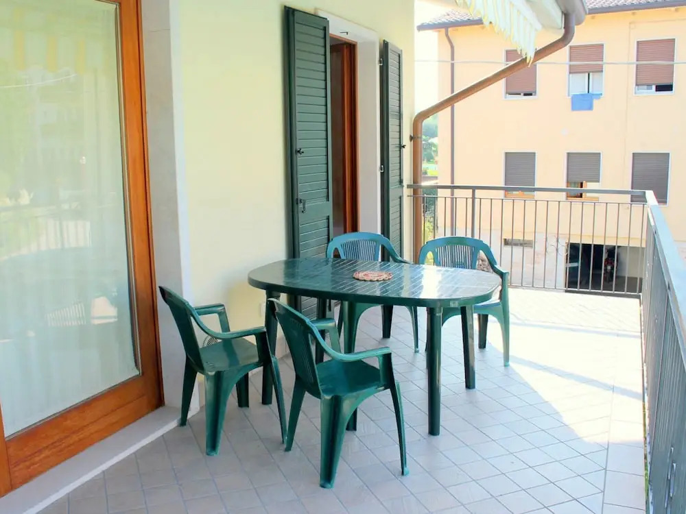 Balletic Holiday Home in Lazise With Swimming Pool