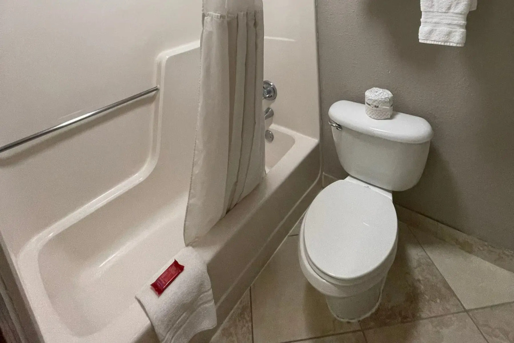 Surestay Plus Omaha South Hotel