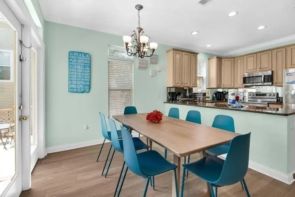 Brzee Bungalow