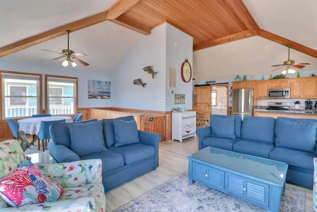 5070 - Sandy Bottoms (Formerly Ellis)